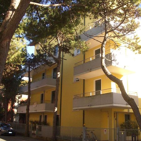 Residence Solemar - Agenzia Cocal Каорле Екстериор снимка