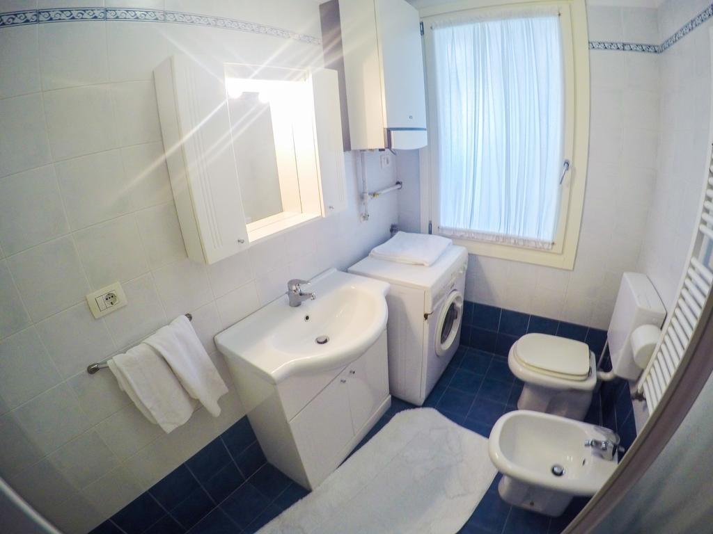 Residence Solemar - Agenzia Cocal Каорле Стая снимка
